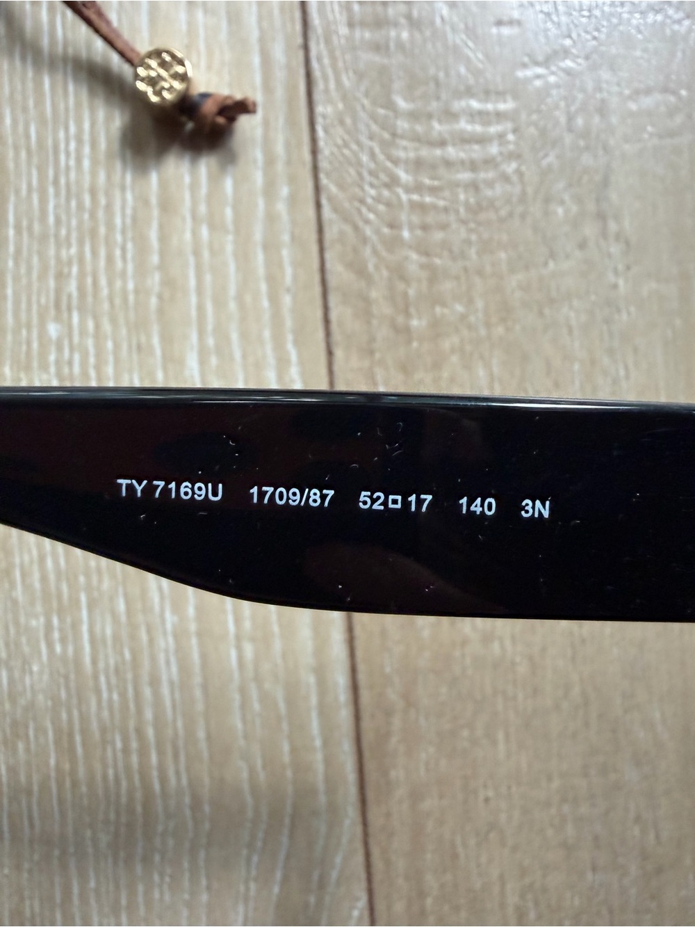 Tory Burch Black Square Sunglasses with Gold Logo - Picture 7 of 7
